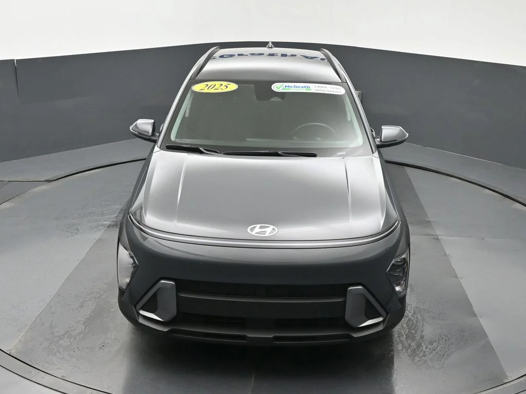 Used 2025 Gray Hyundai SEL image 27