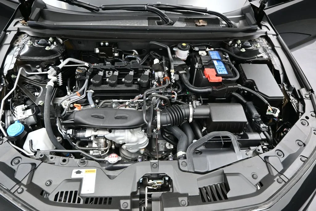 Used 2026 Crystal Black Pearl Honda SE image 12