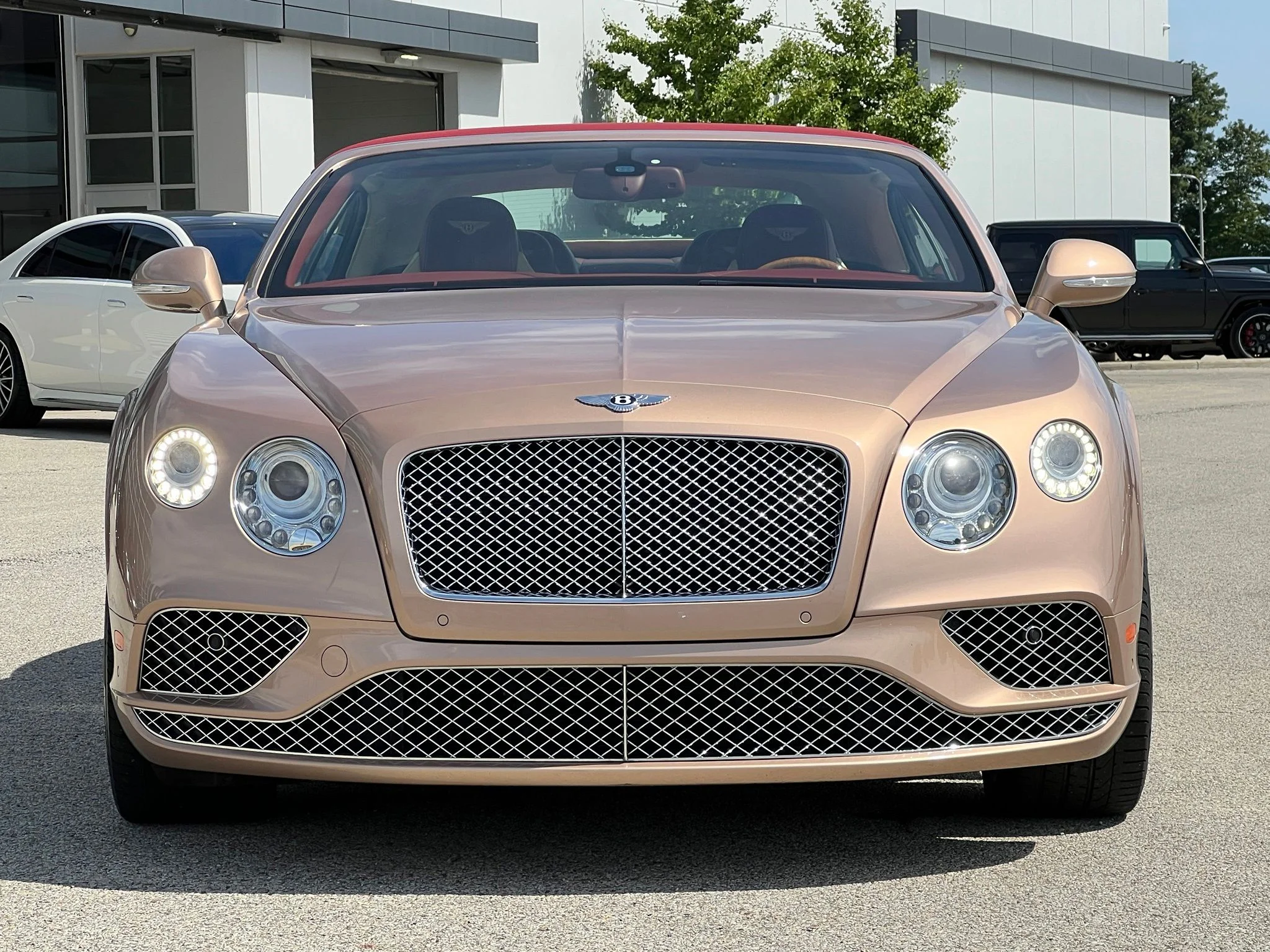 Used 2017 Gold Bentley W12 image 10