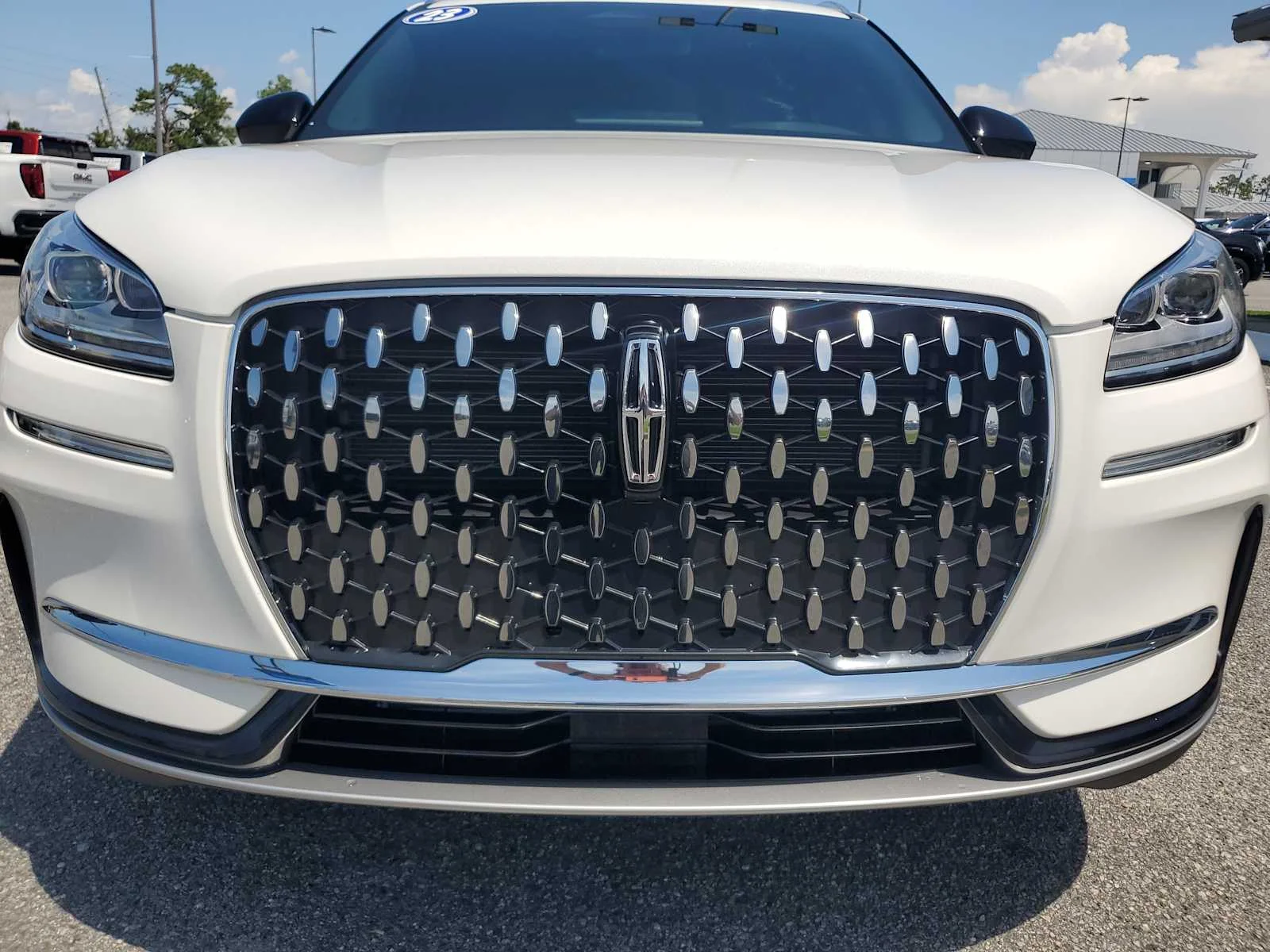 Used 2023 White Lincoln Reserve image 10