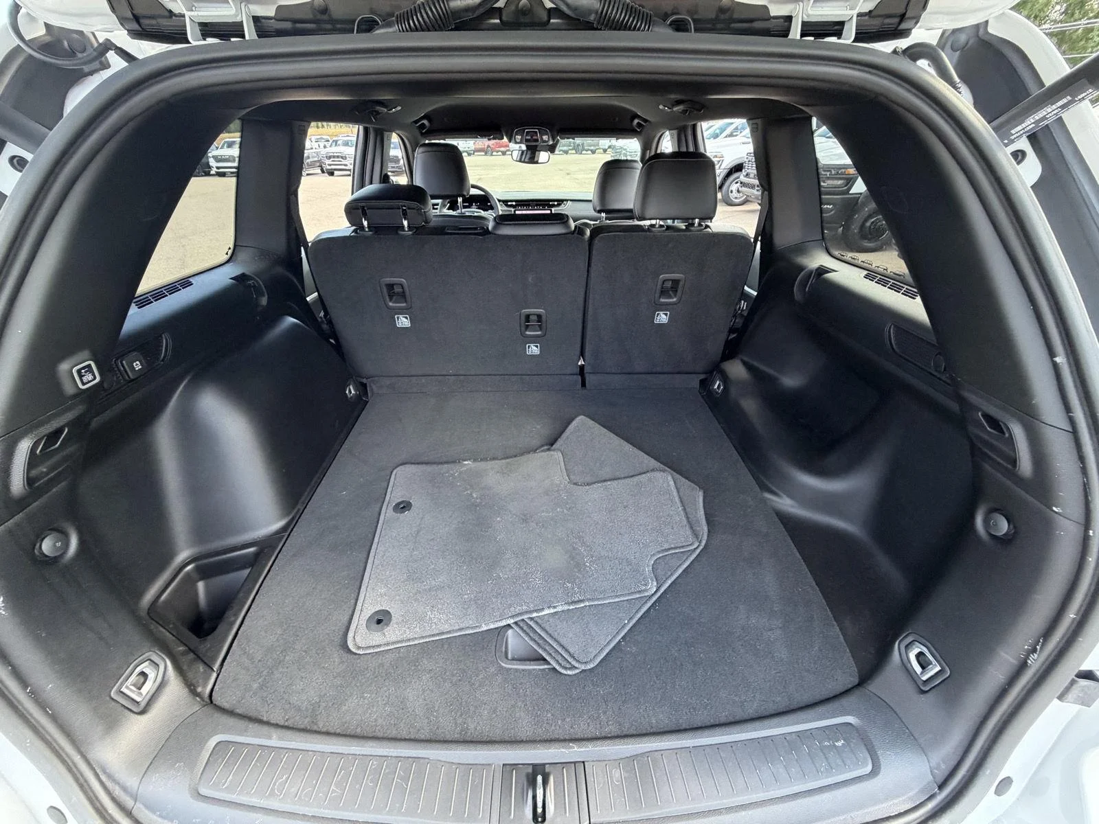 Used 2024 Bright White Clearcoat Jeep Limited image 19