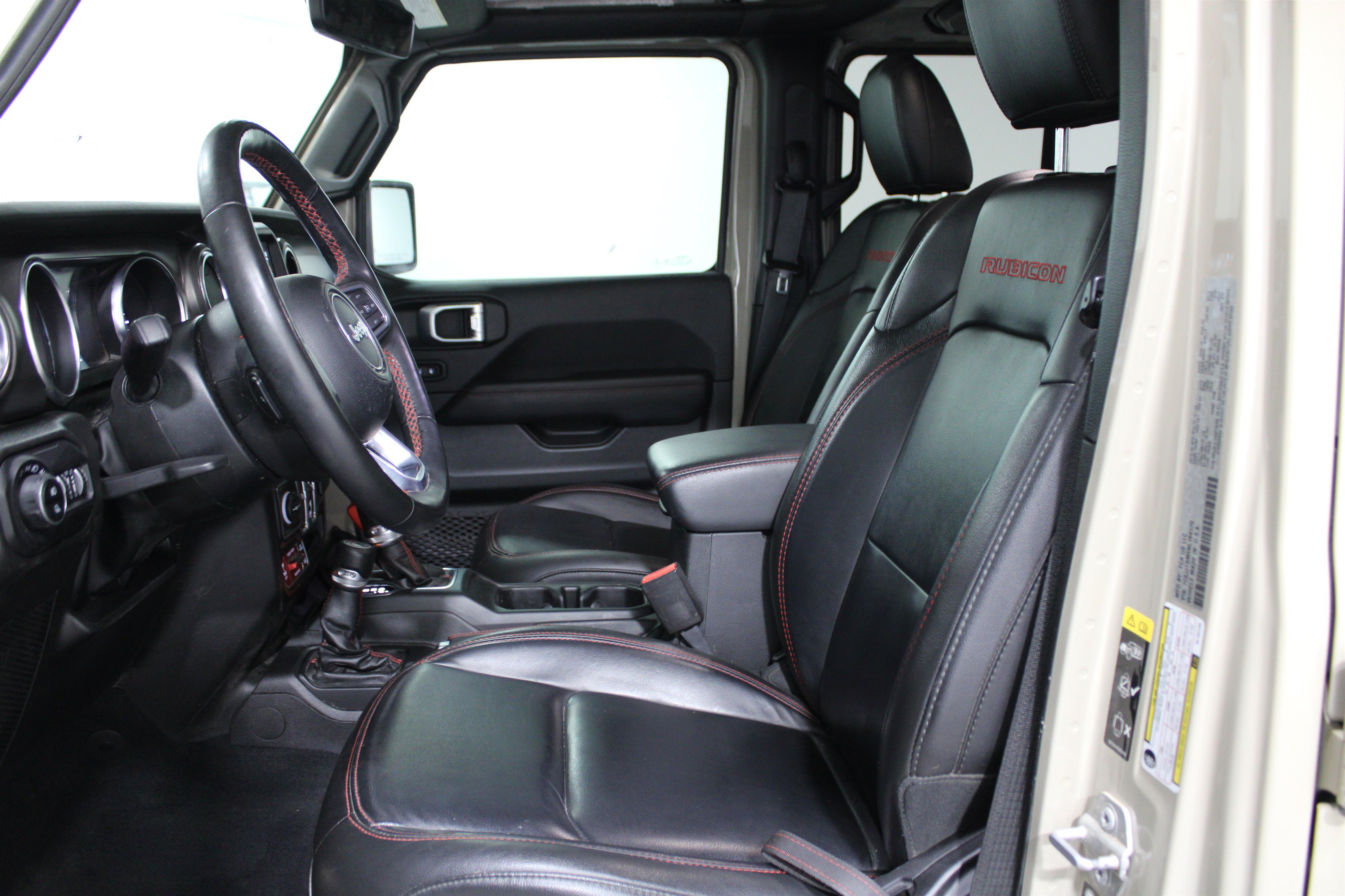 Used 2022 Limited Edition Gobi Clearcoat Jeep Rubicon image 3