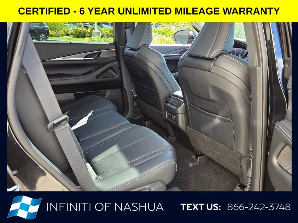 Certified Used 2024 Black INFINITI LUXE image 19