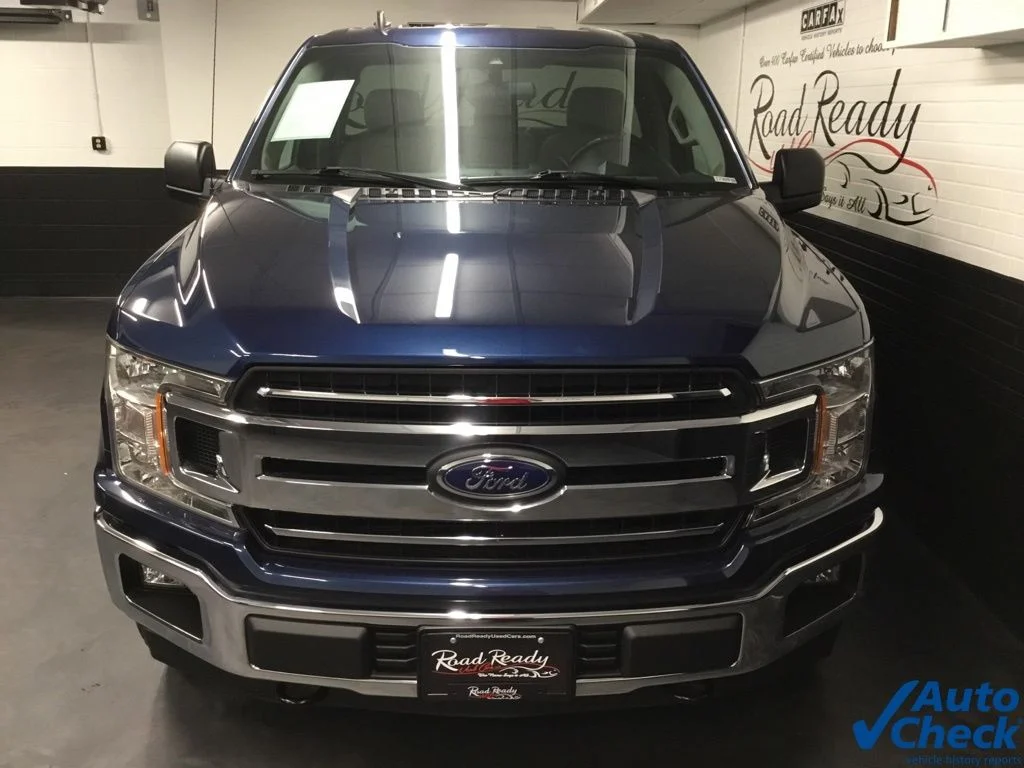 Used 2019 Blue Ford XLT image 4