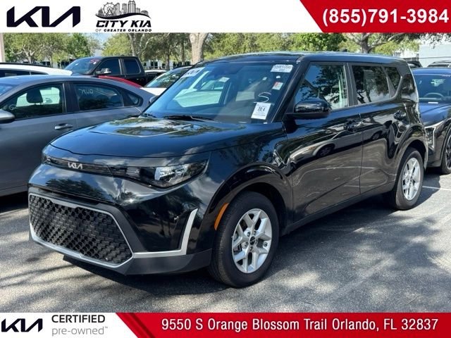 Black 2025 Kia Soul SUV / Crossover Front-Wheel Drive Continuously Variable Transmission