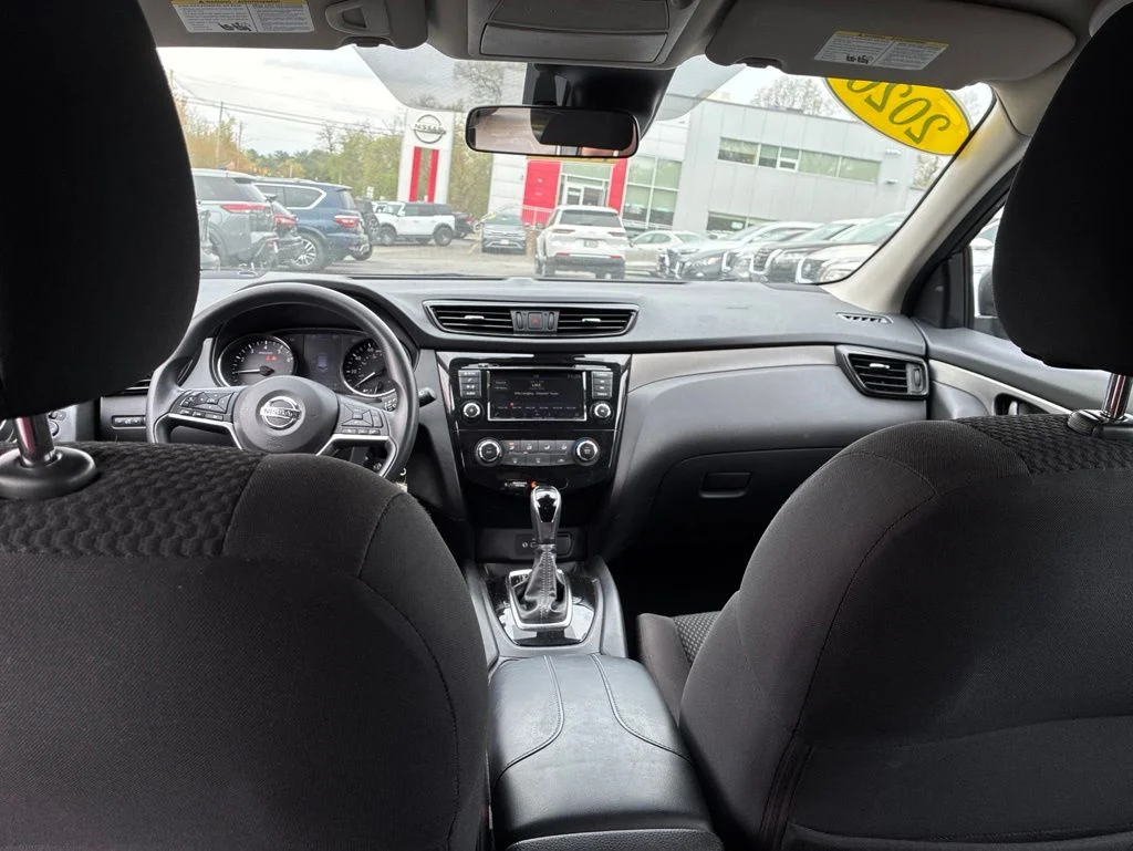 Used 2020 Gray Nissan S image 25