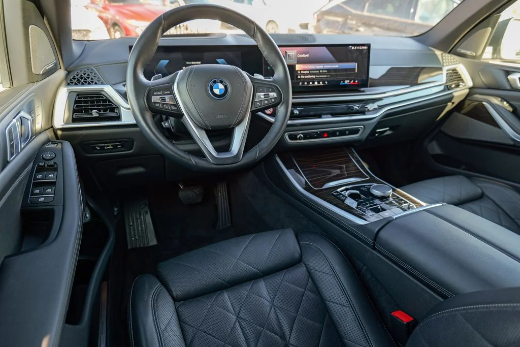 Used 2024 Alpine White BMW xDrive50e image 36