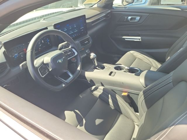 Used 2026 Oxford White Ford EcoBoost image 3