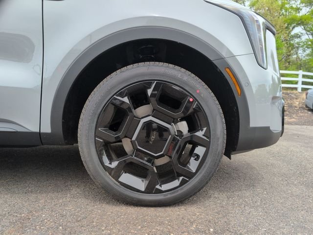 New 2026 Wolf Gray Kia X-Line SX AWD image 8