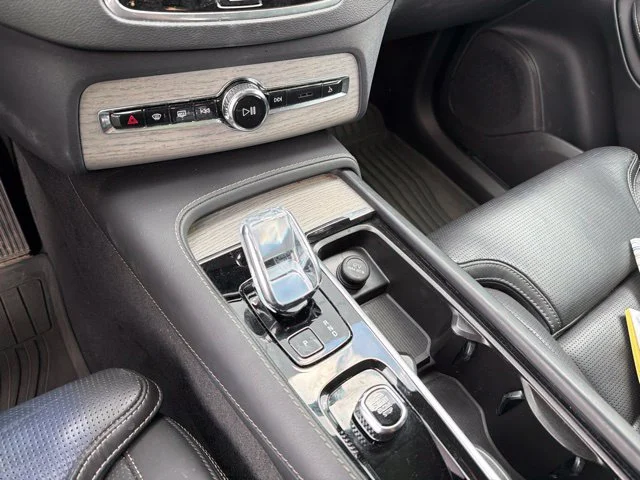 Used 2025 Gray Volvo T8 Ultra image 8