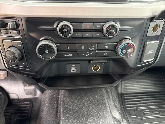 New 2026 Oxford White Ford F-350® XL image 21