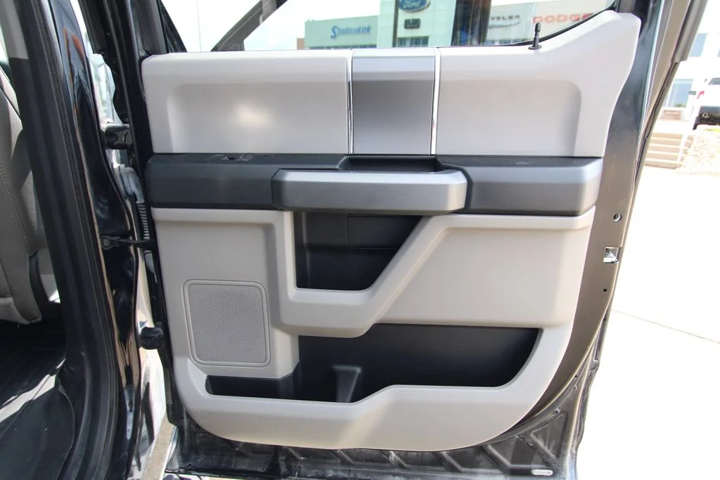 Used 2018 Black Ford XLT image 44