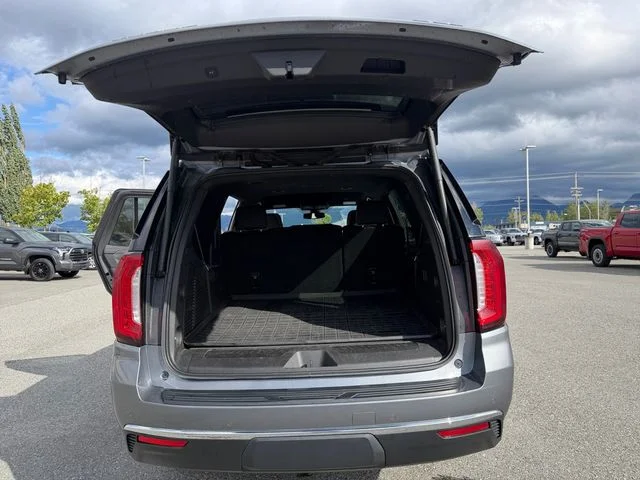 Used 2021 Gray GMC SLT image 23