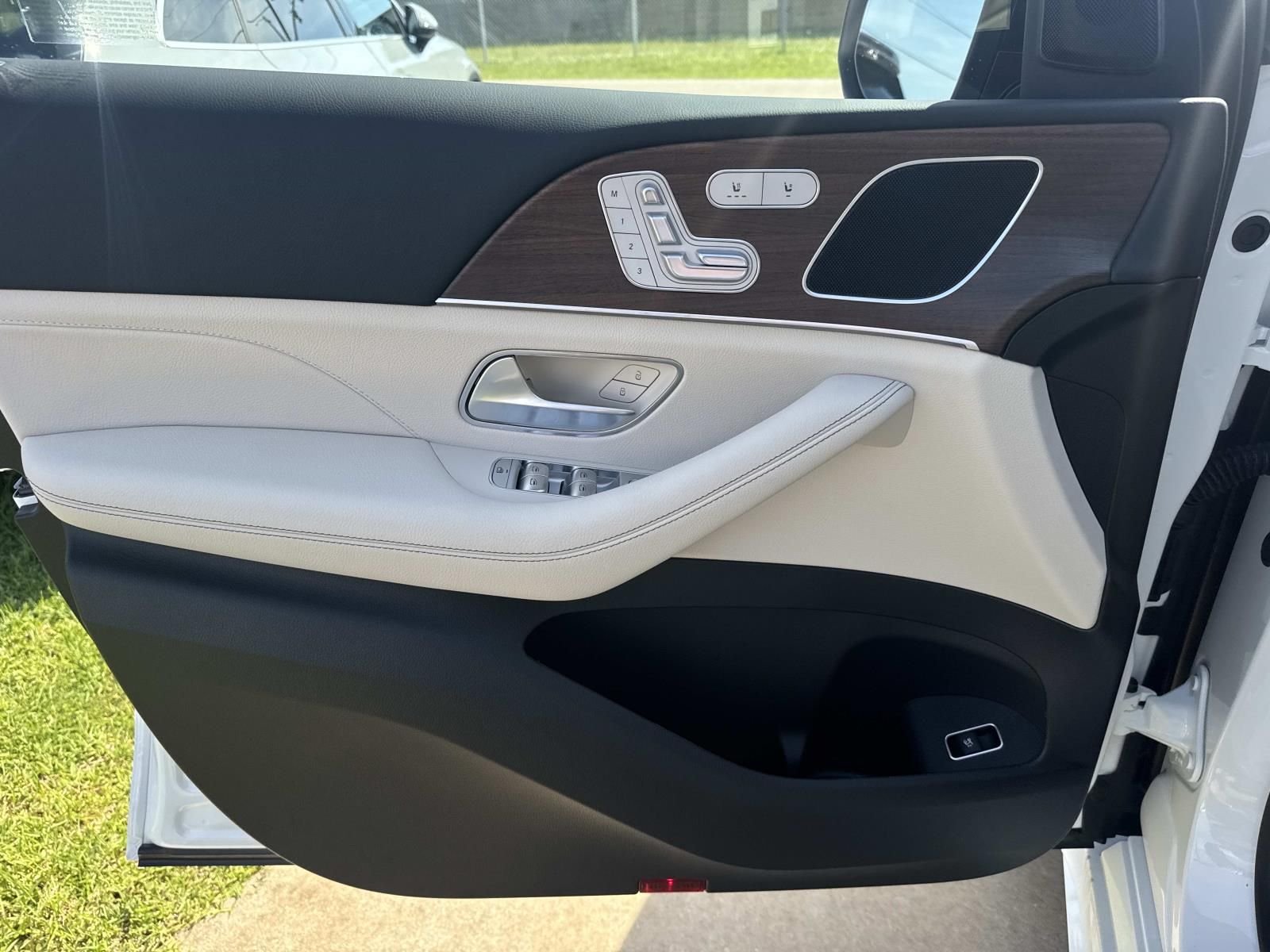 New 2026 White Mercedes-Benz GLE 450 Coupe image 14