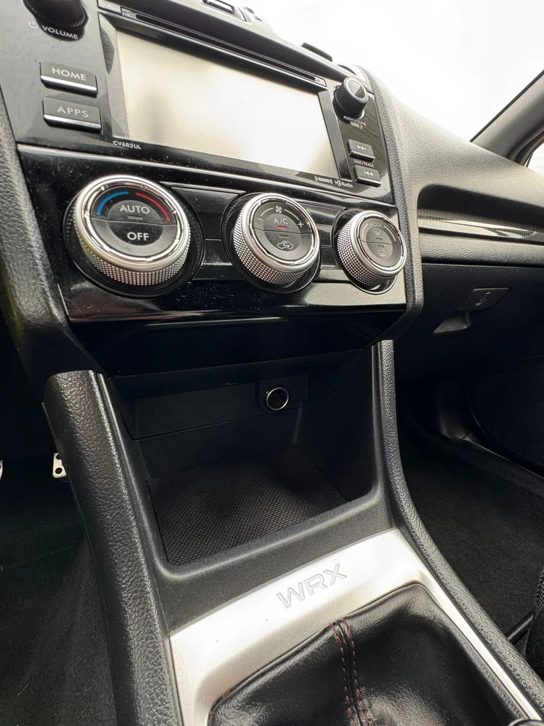 Used 2017 Crystal White Pearl Subaru Base image 22