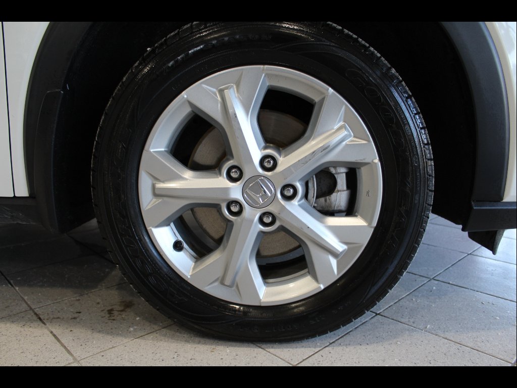 Certified Used 2023 Platinum White Pearl Honda LX image 10