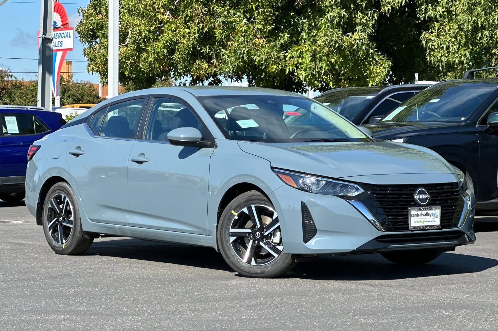 2025 Nissan Sentra SV photo 2