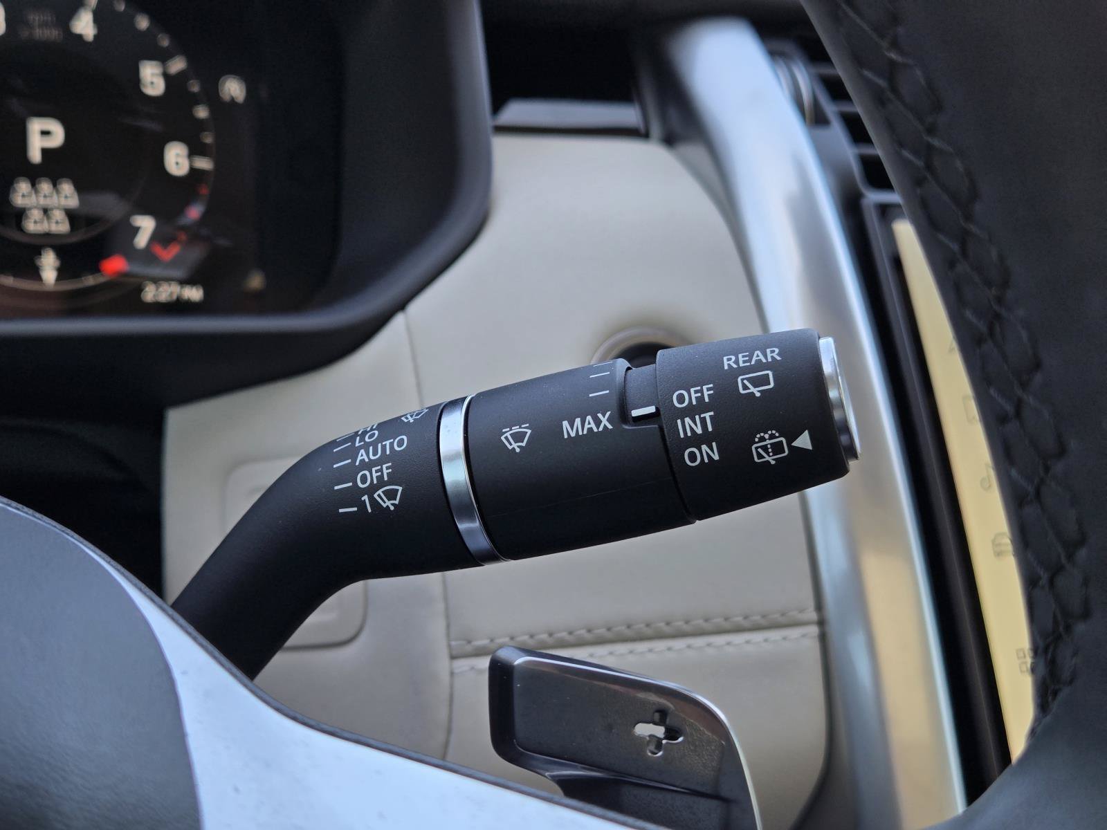 Used 2025 Black Land Rover S image 17