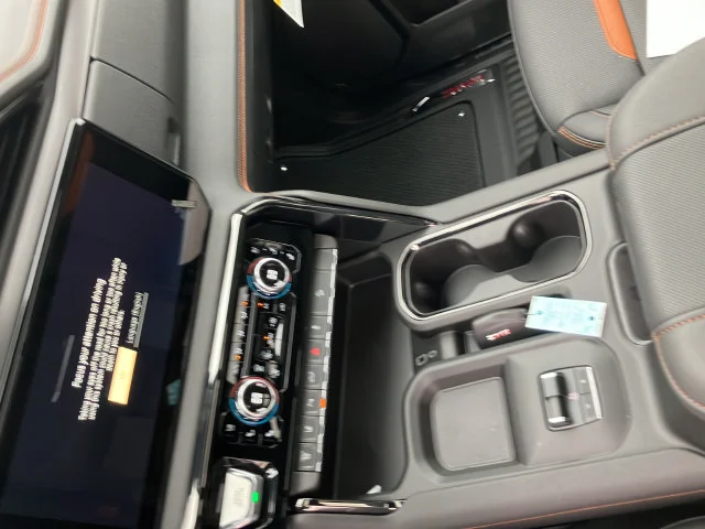 2026 GMC Sierra 2500HD AT4 - Photo 17