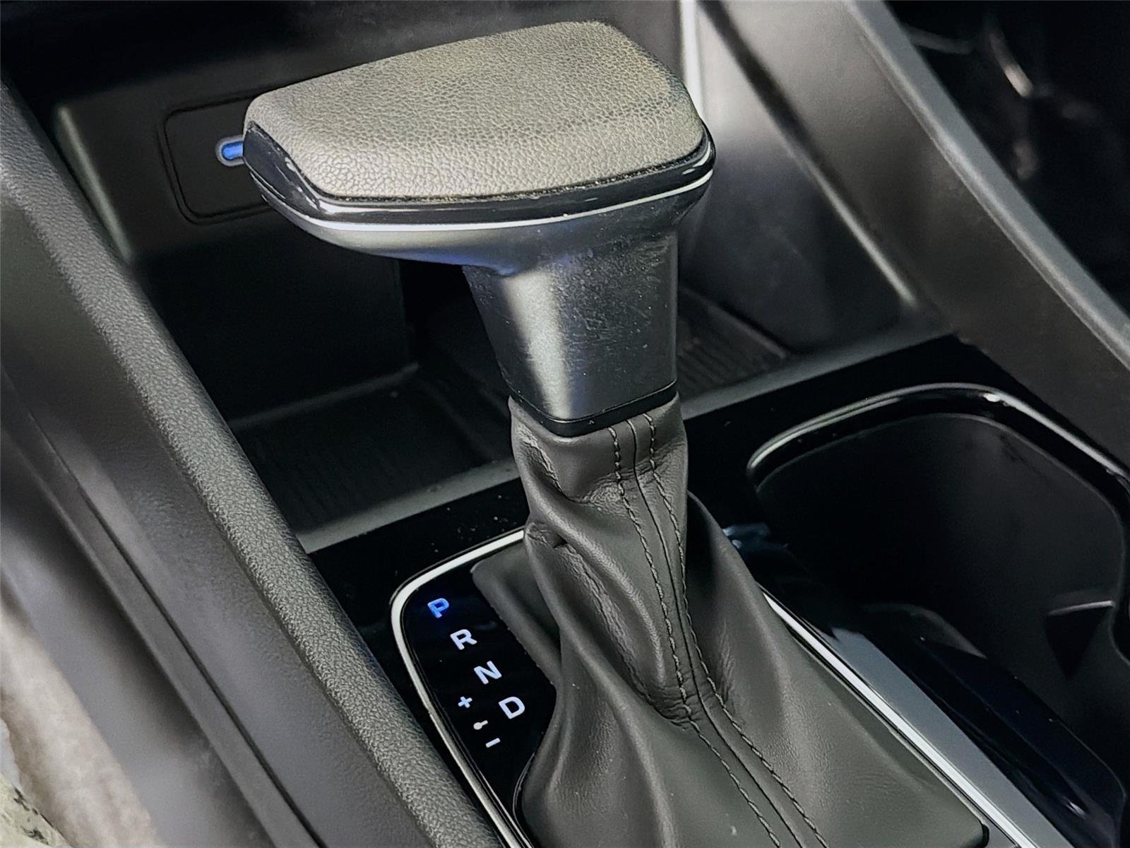Used 2025 Ecotronic Gray Hyundai SEL image 17