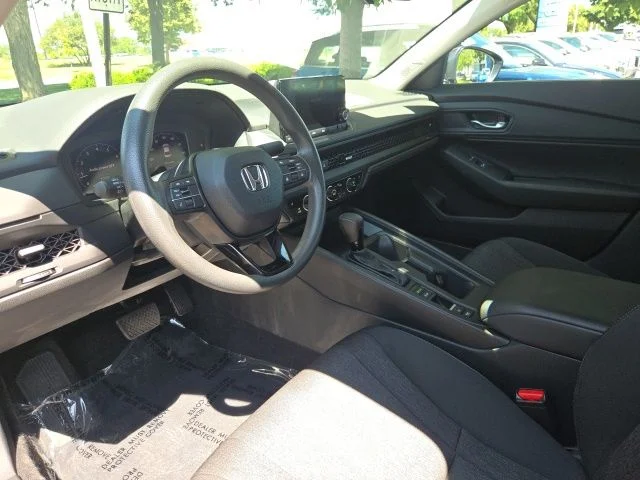Used 2023 Gray Honda EX image 4