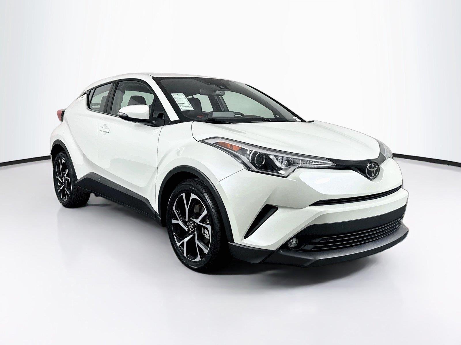 Used 2019 Blizzard Pearl Toyota Limited image 9