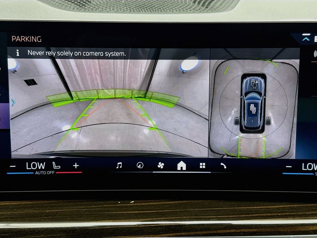 New 2026 Gray Metallic BMW xDrive40i image 15