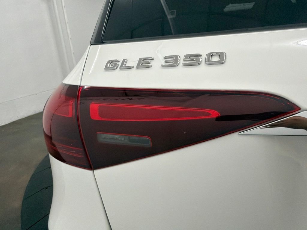 New 2026 Polar White Mercedes-Benz GLE 350 image 11