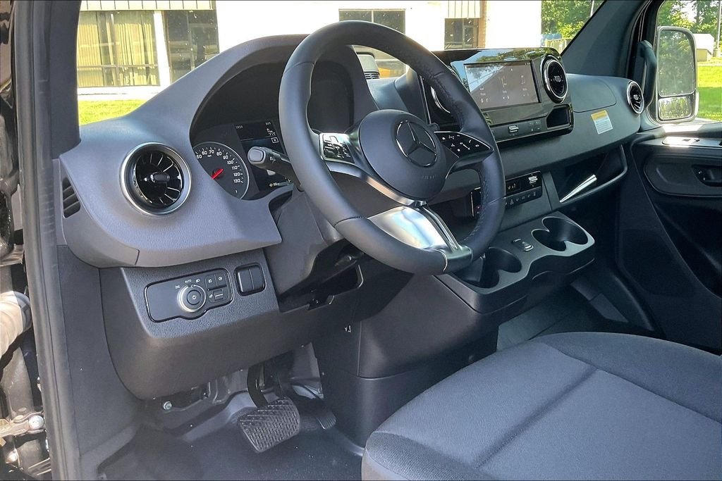 New 2026 Obsidian Black Metallic Mercedes-Benz Cargo 170 WB image 6