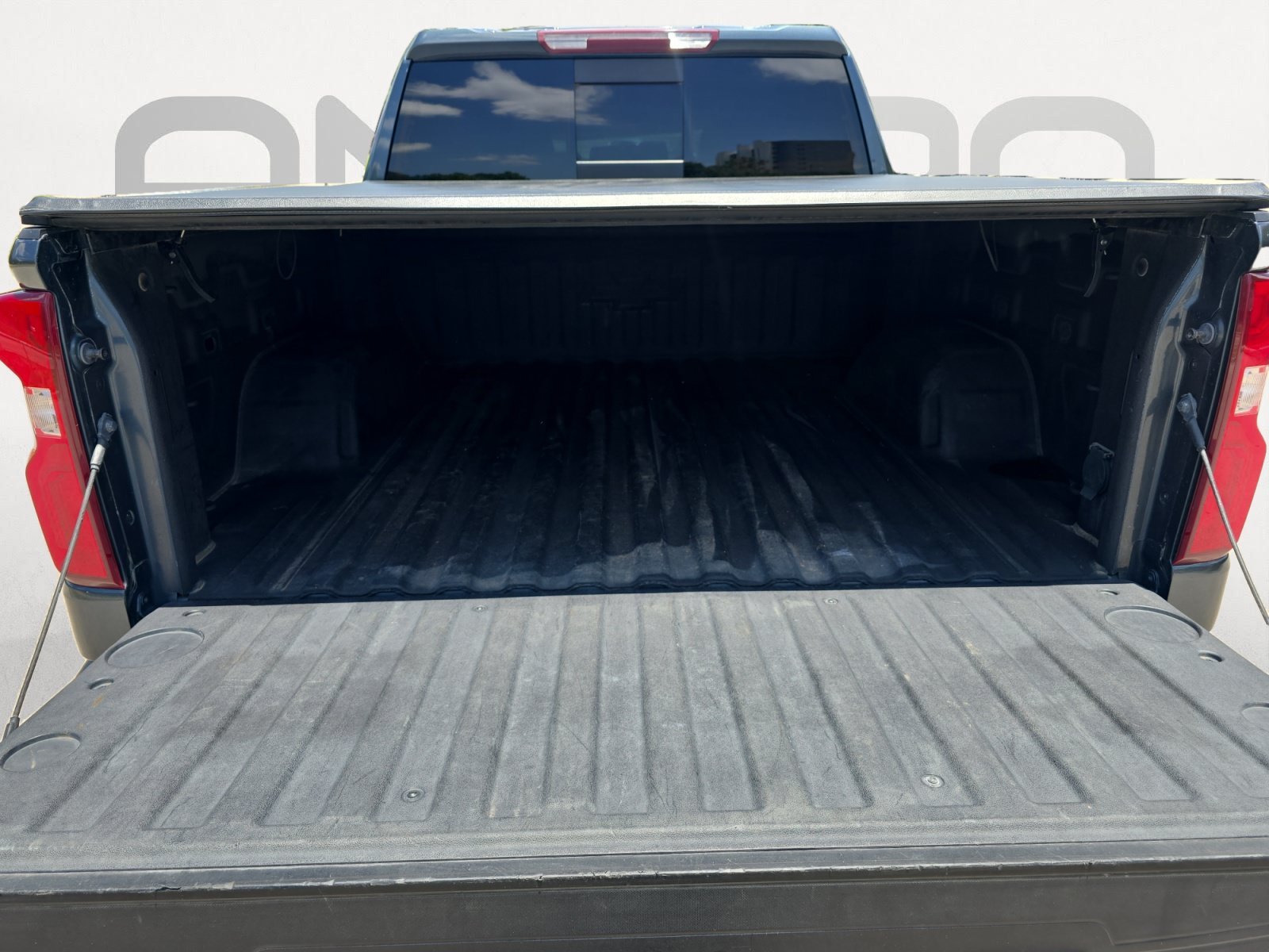 Used 2020 Shadow Gray Metallic Chevrolet RST image 12