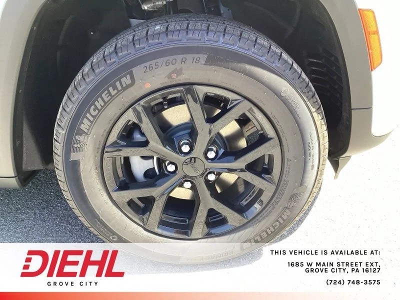 Used 2026 White Jeep Altitude image 9