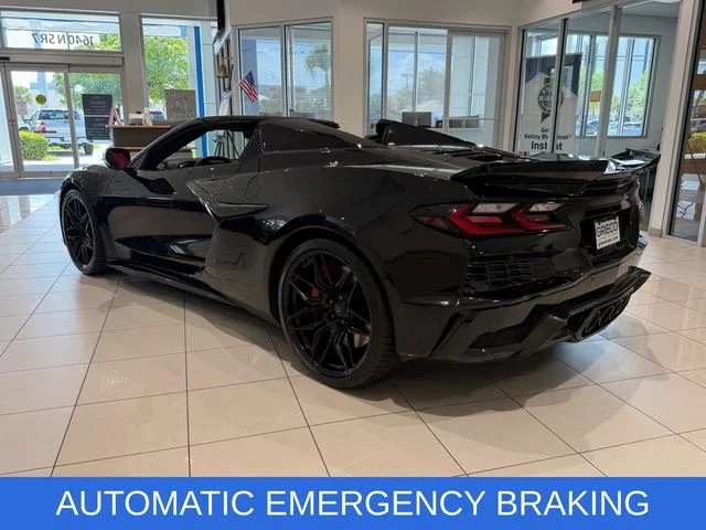Used 2025 Black Chevrolet Z06 image 5