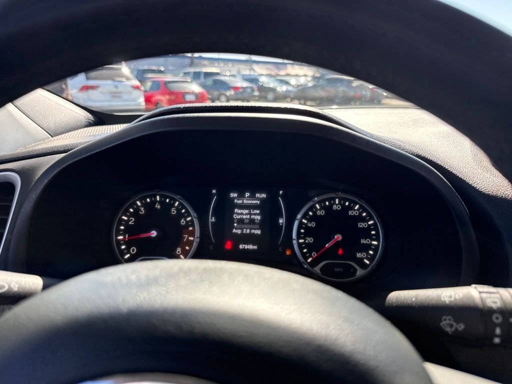 Used 2020 Silver Jeep Latitude image 11