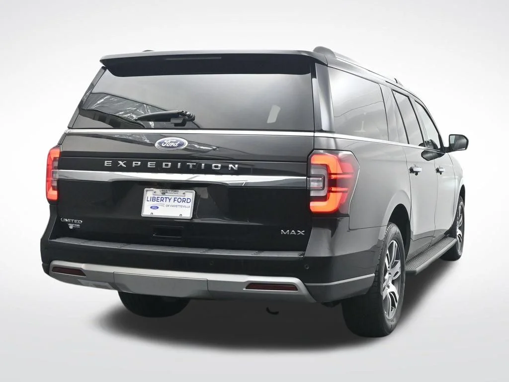 Used 2024 Jewel Red Metallic Ford Limited image 7