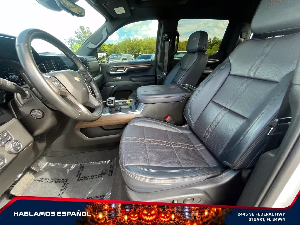 Used 2023 IRIDESCENT PEARL TRICOAT Chevrolet High Country image 10