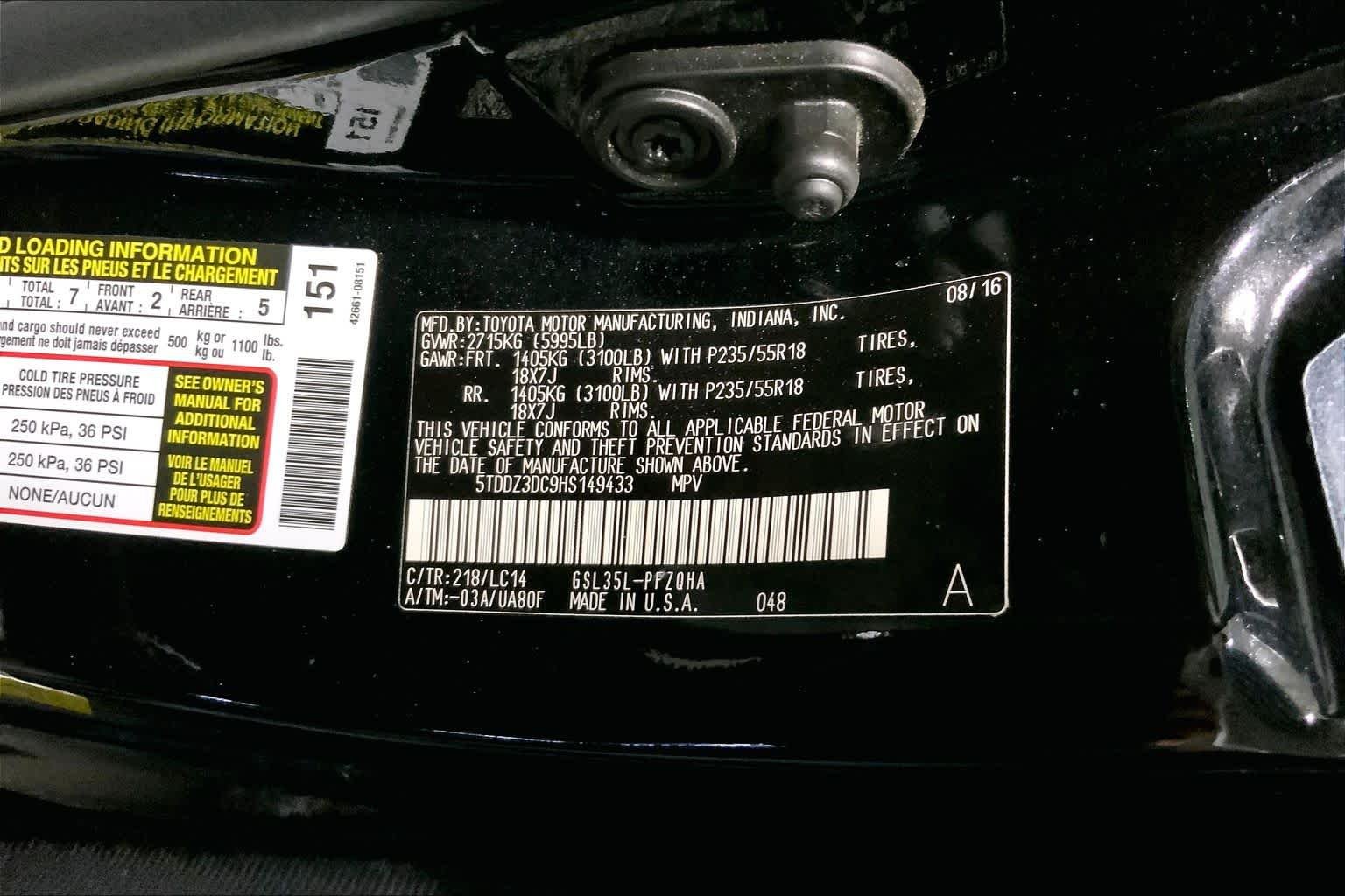 Used 2017 Midnight Black Metallic Toyota XLE image 37