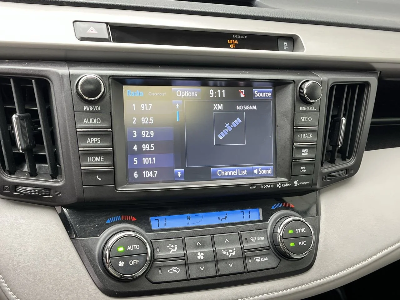 Used 2016 Gray Toyota XLE image 17