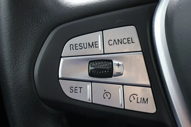 Used 2024 Black BMW xDrive30i image 11