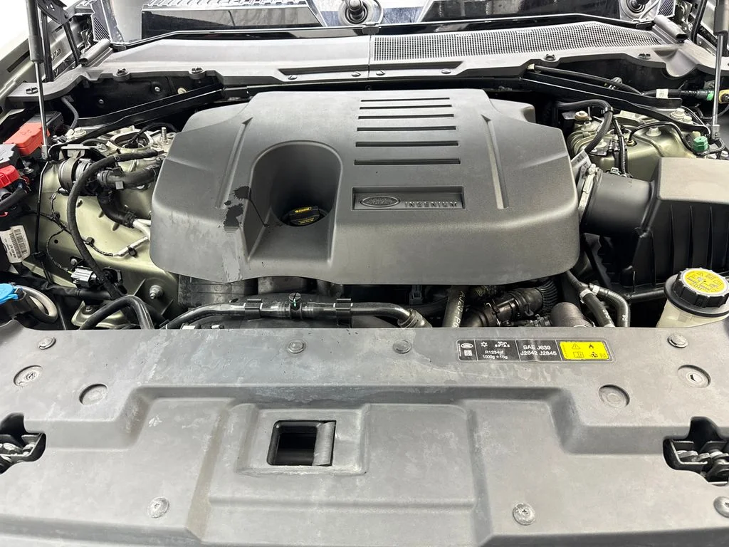 Used 2023 Green Land Rover X image 78