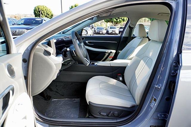 New 2026 Blue Hyundai SEL Sport image 16