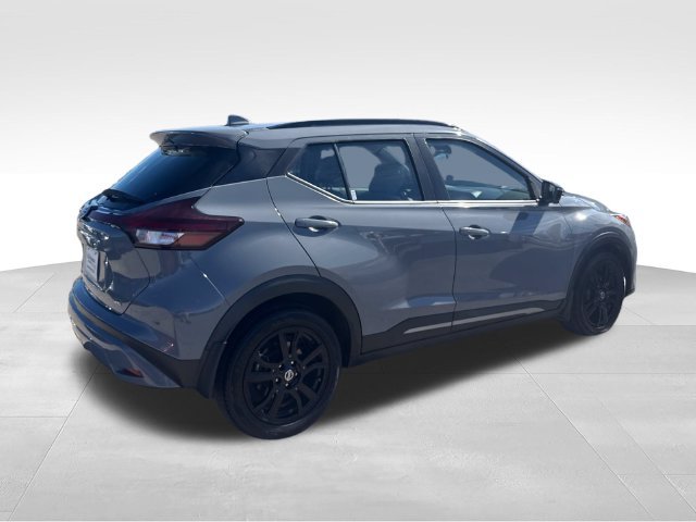 Used 2021 Gray Nissan SR image 5