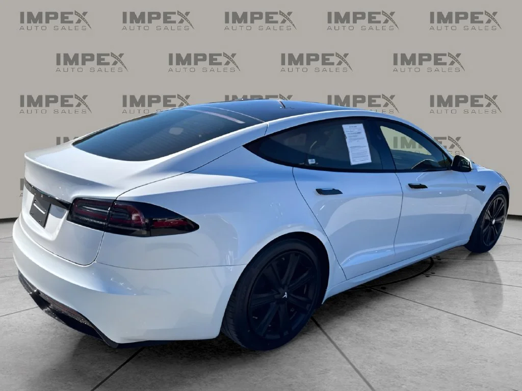 Used 2024  Tesla Long Range image 5