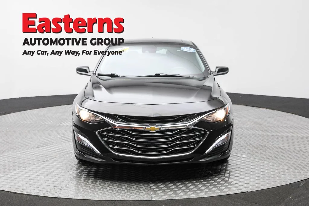 Used 2023 Black Chevrolet LT image 2