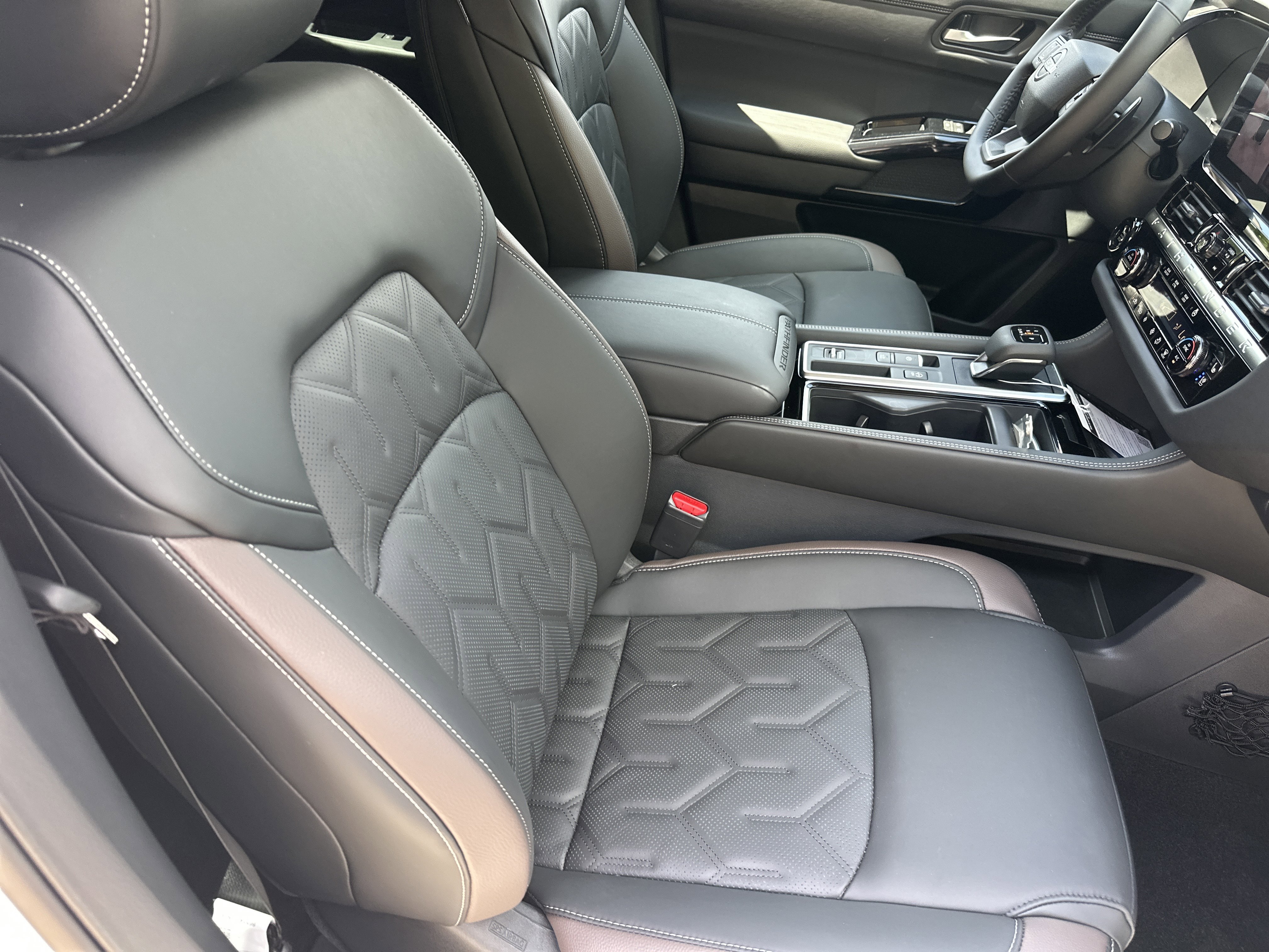 New 2026 Everest White Pearl Tricoat Nissan Platinum image 14