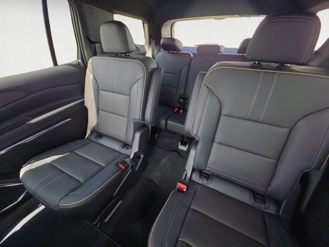 2026 Chevrolet Traverse High Country - Photo 14