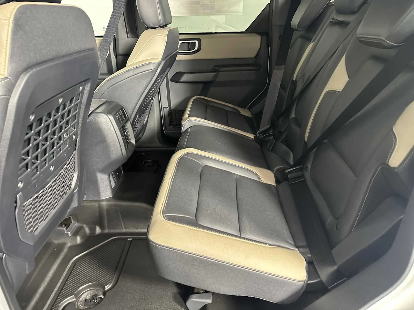 New 2026 Avalanche Gray Ford Big Bend image 25