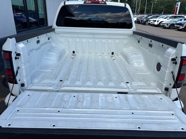 Certified Used 2025 Glacier White Nissan Crew Cab SV image 9