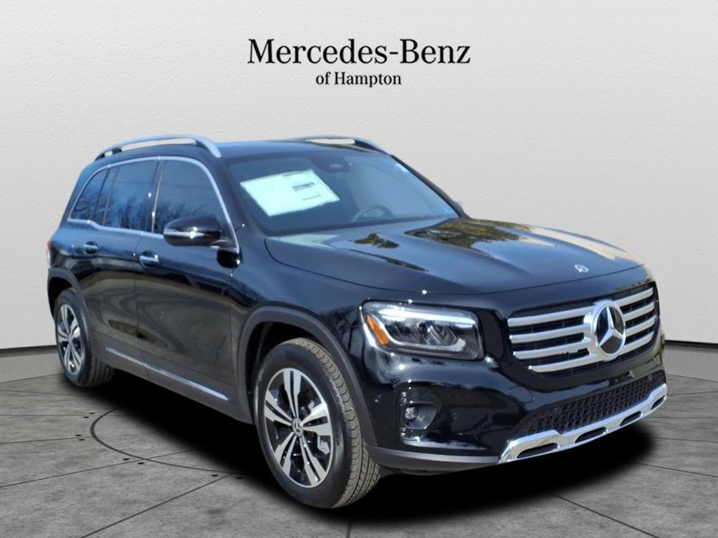 New 2026 BLACK Mercedes-Benz GLB 250 image 4