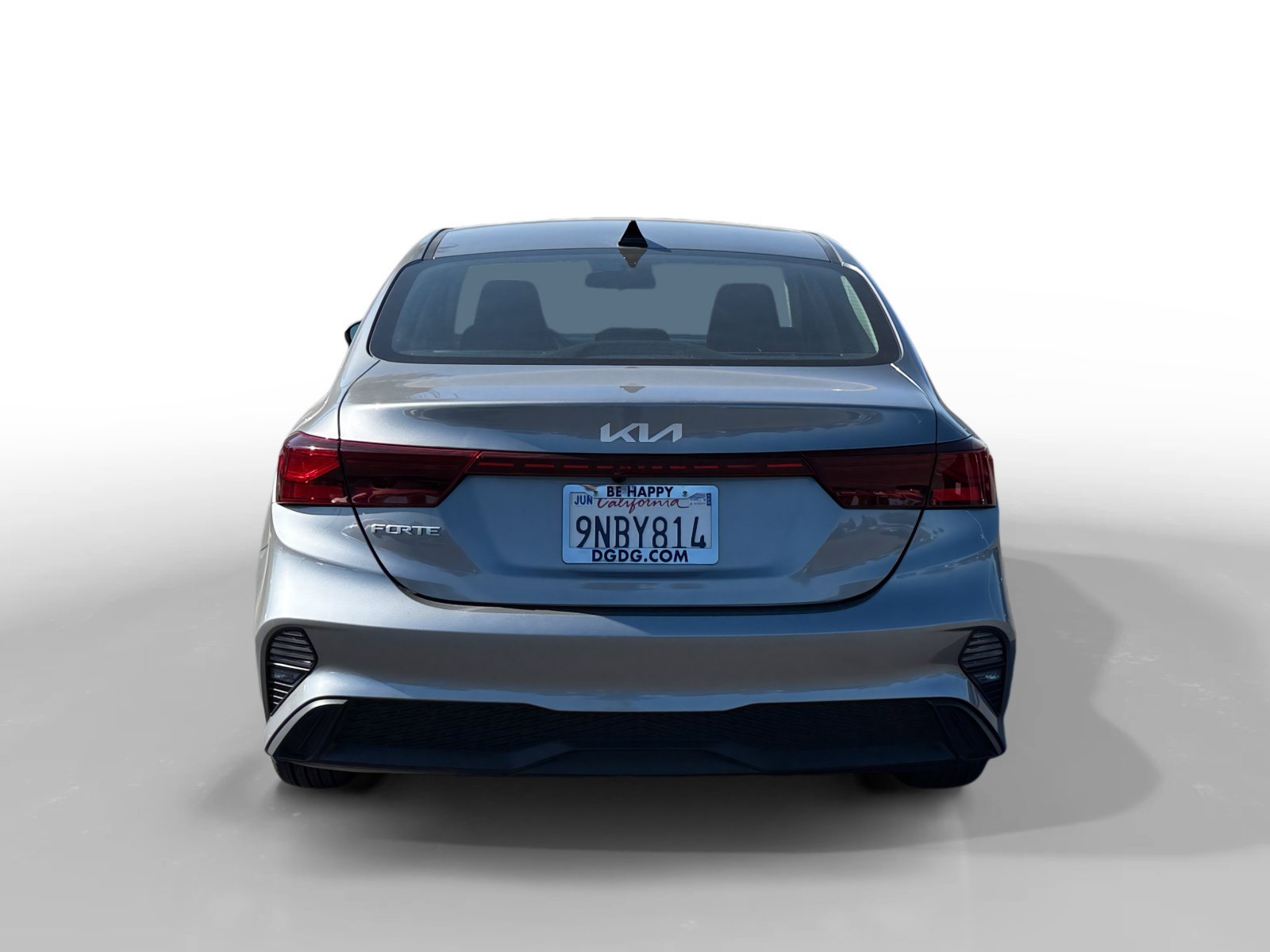 Used 2024 Steel Gray Kia LXS image 4