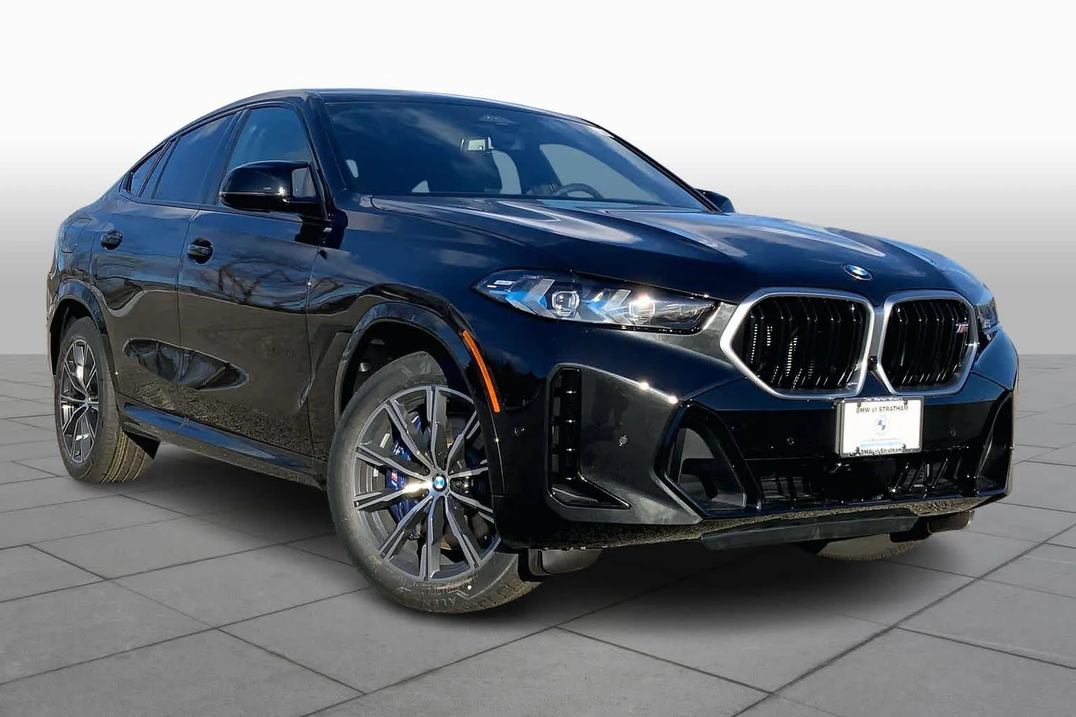 New 2026 Black Sapphire Metallic BMW M60i image 2